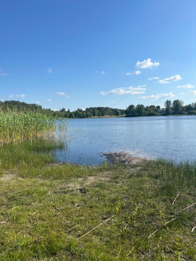Domek Nad Jeziorem Kamien 2A Kowalewo Eksteriør billede